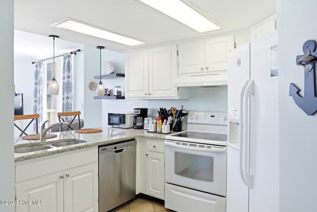 2000 New River Inlet Road 1114, Sneads Ferry, NC 28460