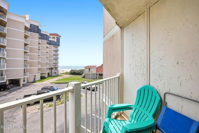 2000 New River Inlet Road 1114, Sneads Ferry, NC 28460