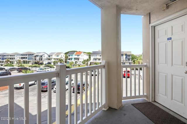 2000 New River Inlet Road 1114, Sneads Ferry, NC 28460