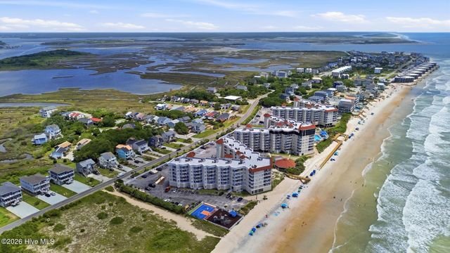 2000 New River Inlet Road 1114, Sneads Ferry, NC 28460