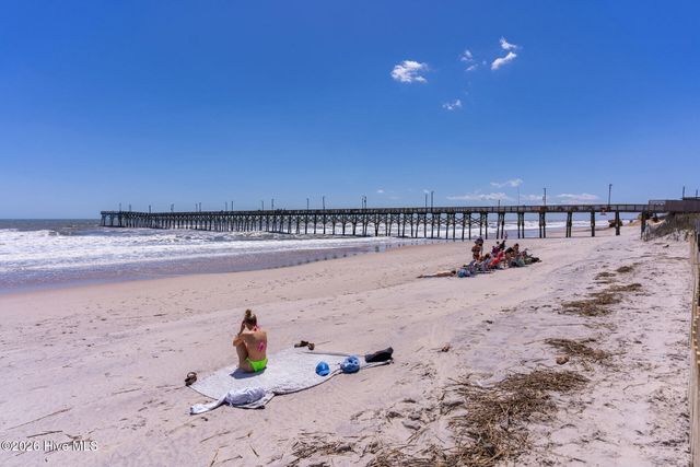 2000 New River Inlet Road 1114, Sneads Ferry, NC 28460