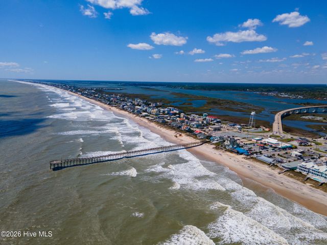 2000 New River Inlet Road 1114, Sneads Ferry, NC 28460