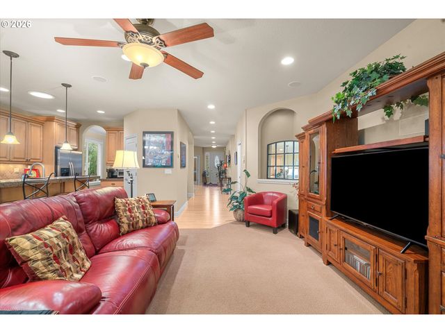 2203 S 17TH Way, Ridgefield, WA 98642