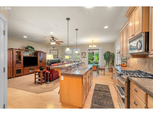 2203 S 17TH Way, Ridgefield, WA 98642