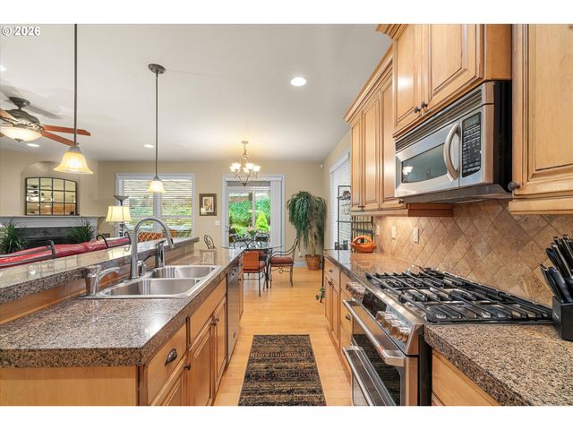 2203 S 17TH Way, Ridgefield, WA 98642