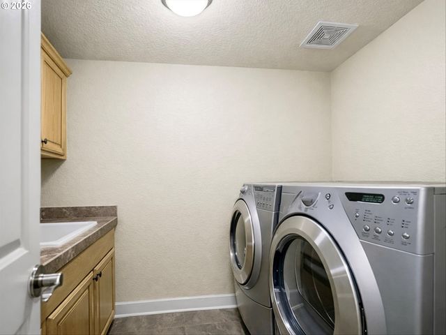 2203 S 17TH Way, Ridgefield, WA 98642