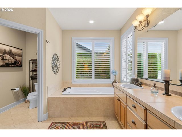 2203 S 17TH Way, Ridgefield, WA 98642