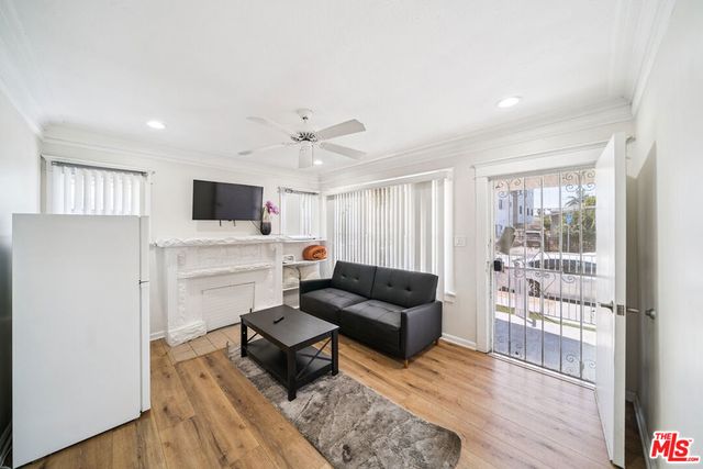 1163 W 38th Street, Los Angeles, CA 90037