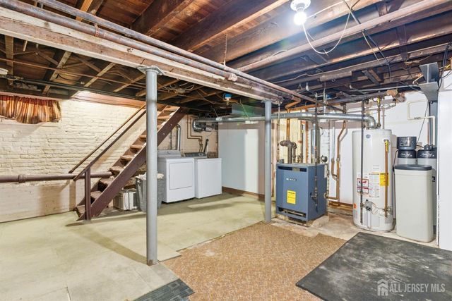 53 Dane Street, Sayreville, NJ 08872