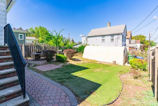 53 Dane Street, Sayreville, NJ 08872