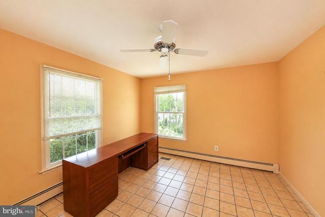 801 UPPER MAINLAND RD, Harleysville, PA 19438