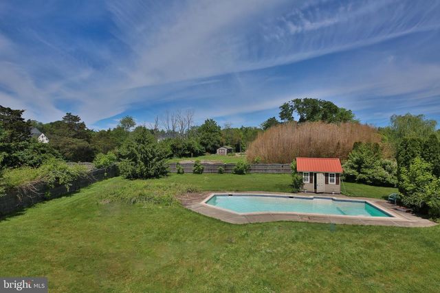 801 UPPER MAINLAND RD, Harleysville, PA 19438