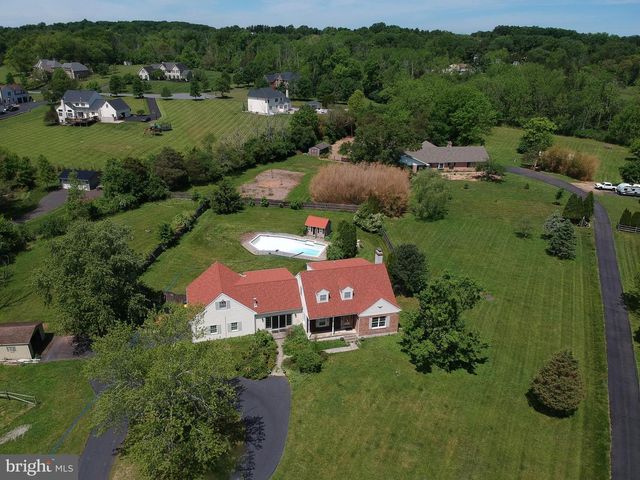 801 UPPER MAINLAND RD, Harleysville, PA 19438