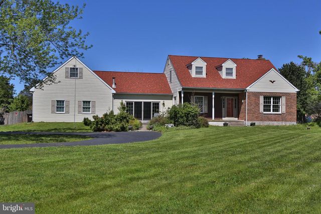 801 UPPER MAINLAND RD, Harleysville, PA 19438