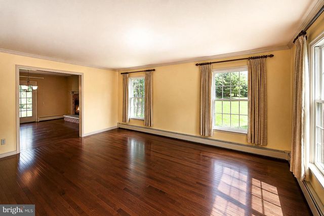801 UPPER MAINLAND RD, Harleysville, PA 19438