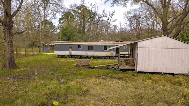 551 Martinez Street, Coldspring, TX 77331