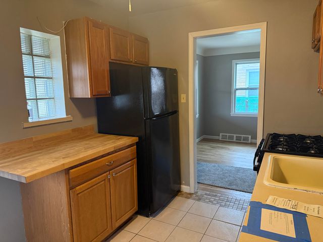 22732 Rosalind Avenue, Eastpointe City, MI 48021