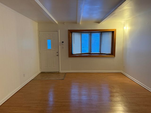 22732 Rosalind Avenue, Eastpointe City, MI 48021