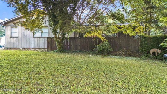 100 Nasson Lane, Oak Ridge, TN 37830