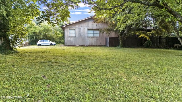 100 Nasson Lane, Oak Ridge, TN 37830