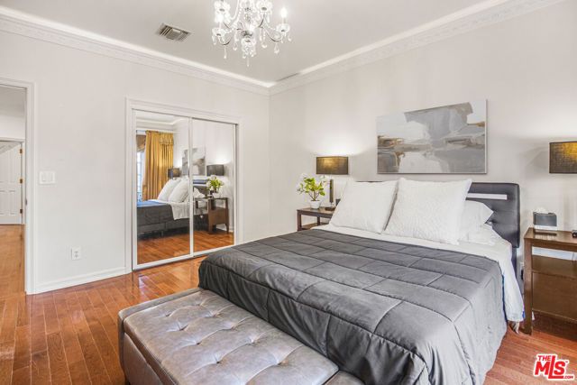 6111 County Oak Road, Woodland Hills (los Angeles), CA 91367