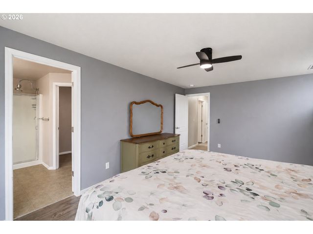 1509 N HERON Dr, Ridgefield, WA 98642