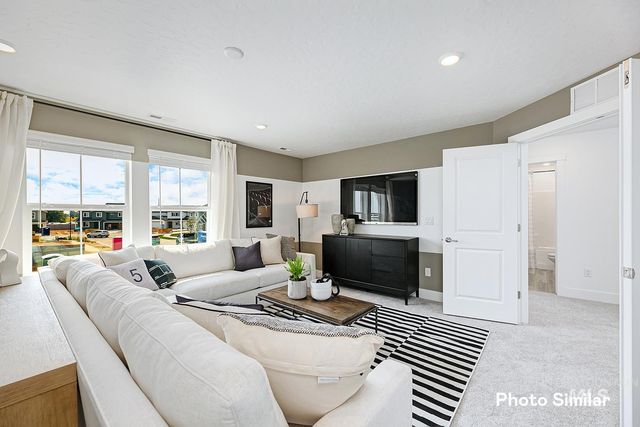 5039 N Corbell Ave, Meridian, ID 83646