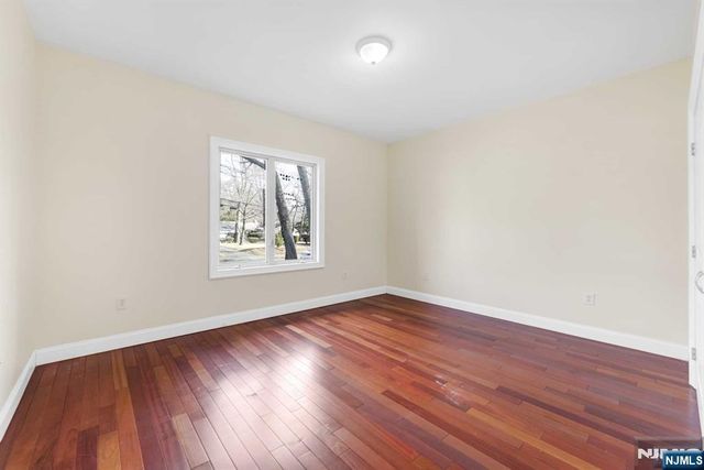 831 Pascack Road, Paramus, NJ 07652