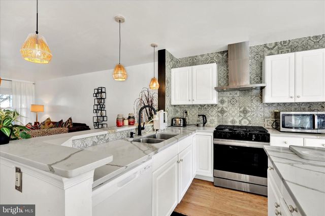 133 HICKORY LN, Reading, PA 19610