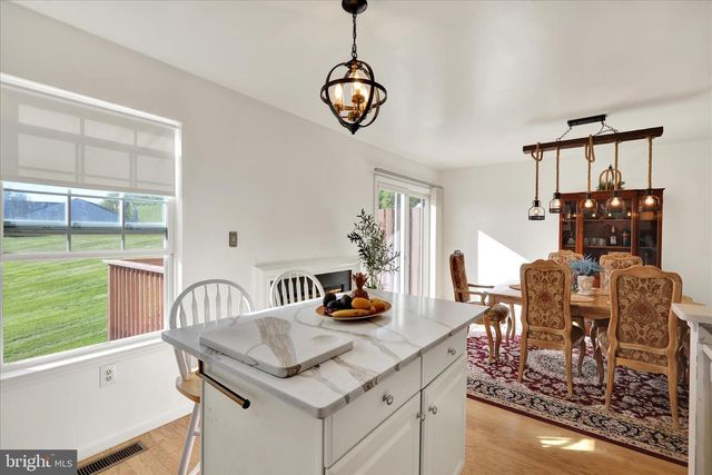 133 HICKORY LN, Reading, PA 19610