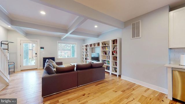 4914 3RD STREET, Washington, DC 20011