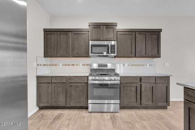 13186 ILKLEY Lane, El Paso, TX 79928