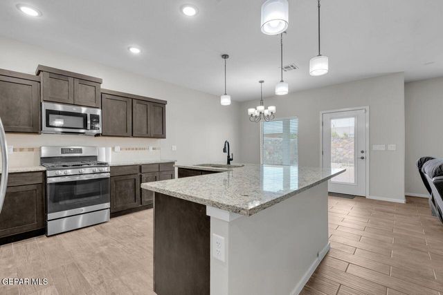 13186 ILKLEY Lane, El Paso, TX 79928