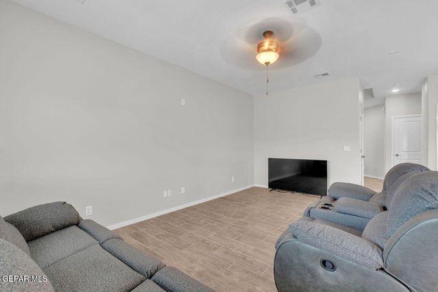 13186 ILKLEY Lane, El Paso, TX 79928