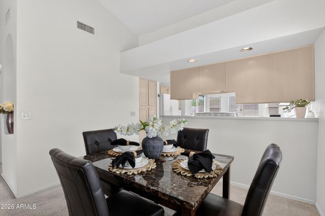 542 S HIGLEY Road 41, Mesa, AZ 85206