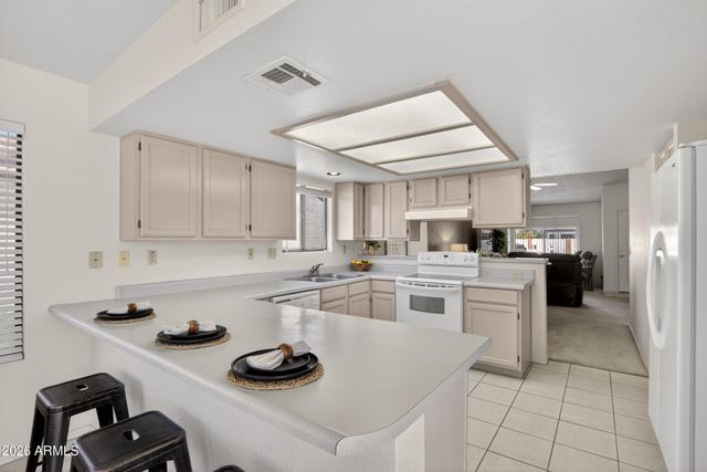 542 S HIGLEY Road 41, Mesa, AZ 85206