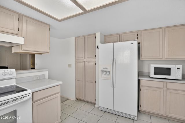 542 S HIGLEY Road 41, Mesa, AZ 85206