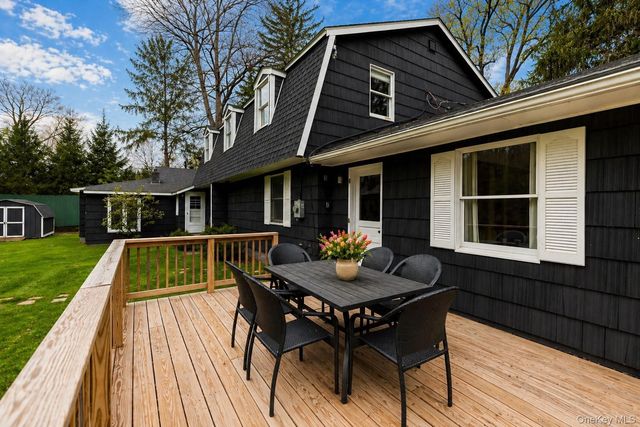 30 Old Post Road, Staatsburg, NY 12580
