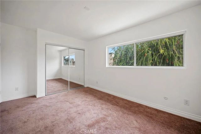 19018 Sherman Way 106, Reseda, CA 91335