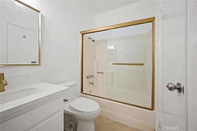 19018 Sherman Way 106, Reseda, CA 91335