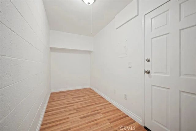 19018 Sherman Way 106, Reseda, CA 91335