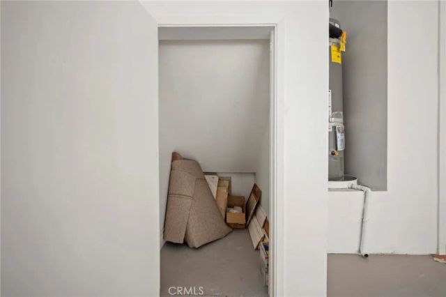 19018 Sherman Way 106, Reseda, CA 91335