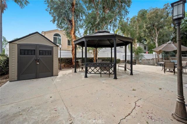 19018 Sherman Way 106, Reseda, CA 91335