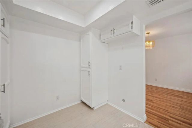 19018 Sherman Way 106, Reseda, CA 91335