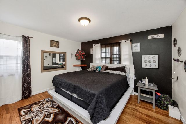 5176 NE 5th Street, Des Moines, IA 50313