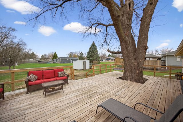 5176 NE 5th Street, Des Moines, IA 50313