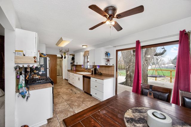 5176 NE 5th Street, Des Moines, IA 50313