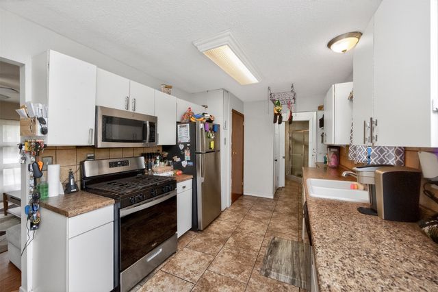 5176 NE 5th Street, Des Moines, IA 50313