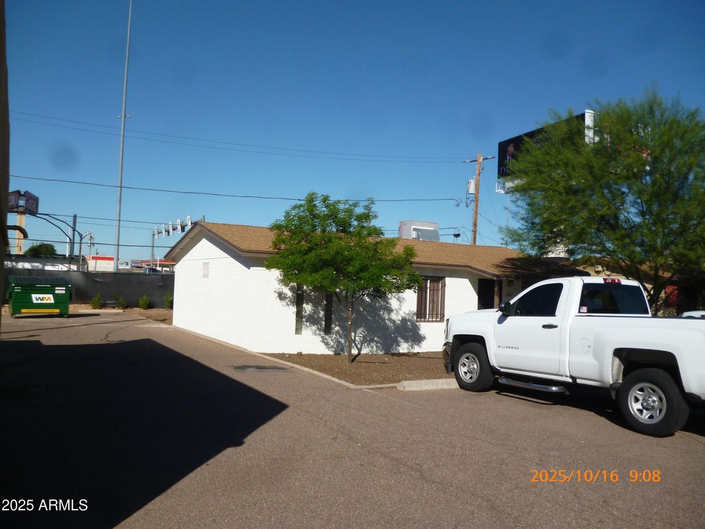 6832 N 24TH Drive N 2, Phoenix, AZ 85015 — photo 2