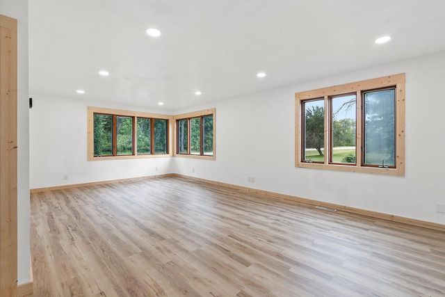1529 LAKEVIEW DRIVE, Green Bay, WI 54313
